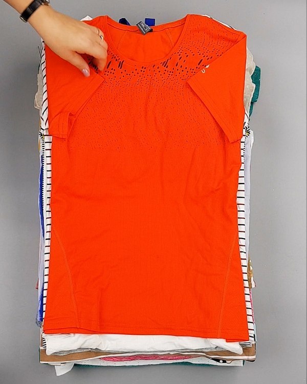 Фотография  942 - Cream Футболки поло женские#25 кг оптом в Черкесске и Карачаево-Черкесской республике