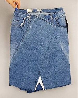 Фотография  431 - Джинсы MUSTANG м/ж#5 кг, ЛОТ №6960 оптом в Черкесске и Карачаево-Черкесской республике