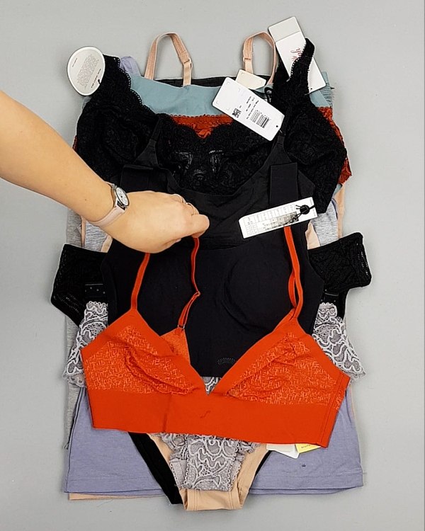 Фотография  475 - Нижнее белье TRIUMPH 104#33 шт, ЛОТ №7134 оптом в Черкесске и Карачаево-Черкесской республике