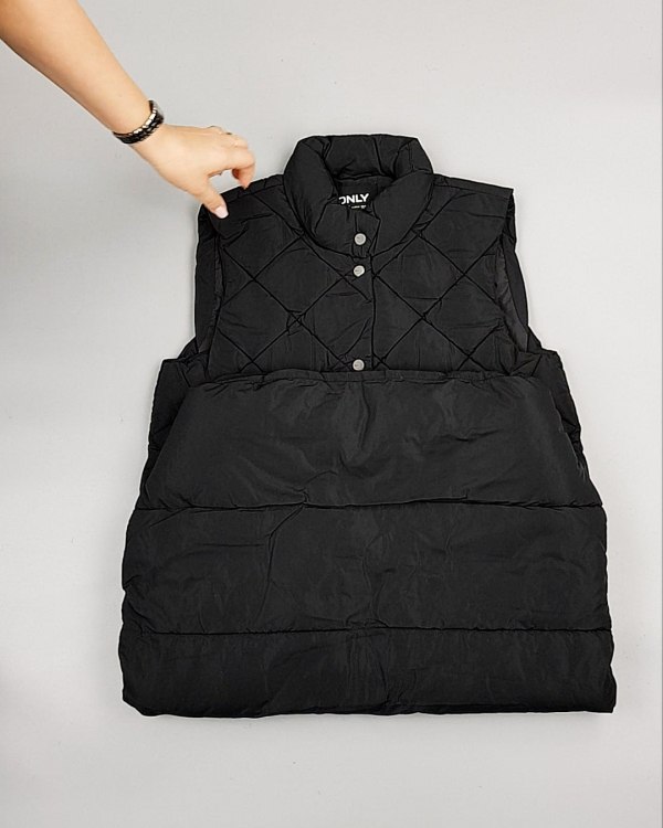 Фотография  774 - Верхняя одежда ONLY 104#10 кг, ЛОТ №7196 оптом в Черкесске и Карачаево-Черкесской республике