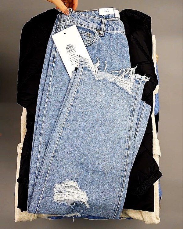 Фотография  848 - Bestseller Winter В mix 114#15 кг, ЛОТ №7372 оптом в Черкесске и Карачаево-Черкесской республике