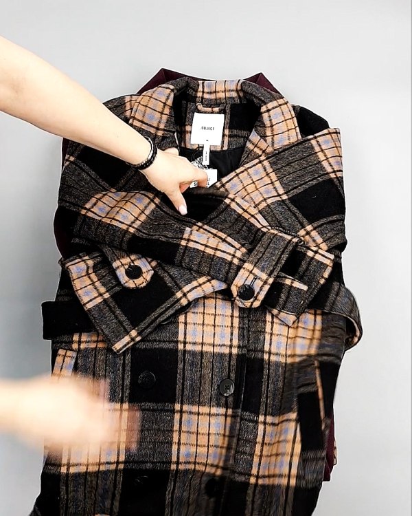 Фотография  777 - Пальто Bestseller 104#10 кг, ЛОТ №7557 оптом в Черкесске и Карачаево-Черкесской республике