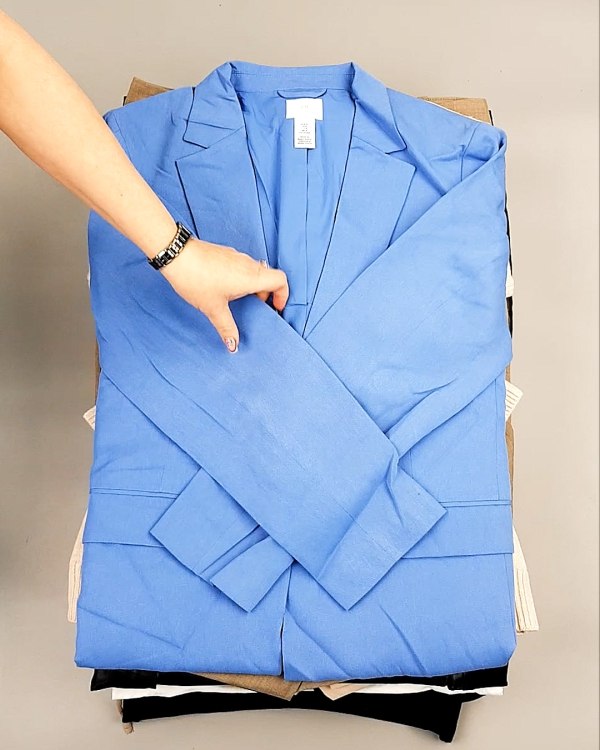 Фотография  749 - 12191 H&M mix textil 1224#25 кг, ЛОТ №7489 оптом в Черкесске и Карачаево-Черкесской республике