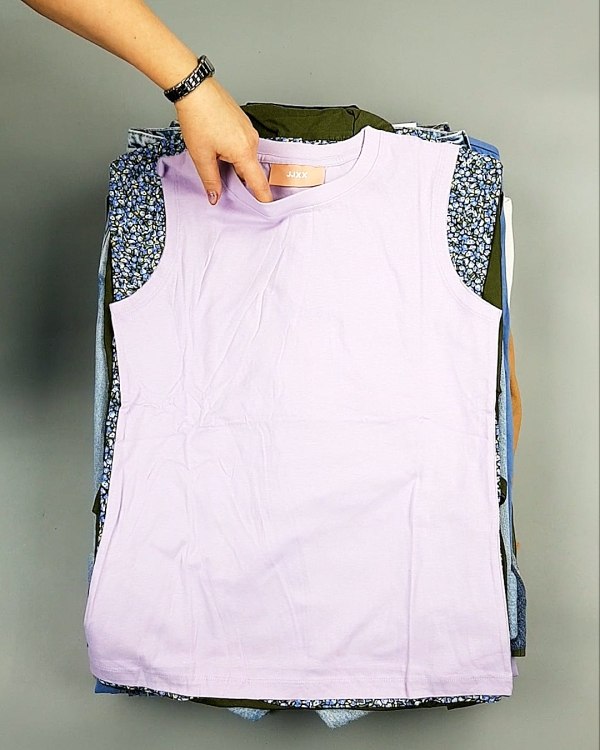 Фотография  674 - Bestseller Summer mix 104#15 кг, ЛОТ №7493 оптом в Черкесске и Карачаево-Черкесской республике