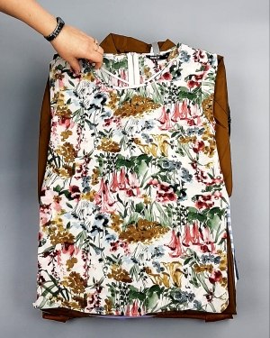 Фотография  200 - Bestseller Summer mix 104#15 кг, ЛОТ №7491 оптом в Черкесске и Карачаево-Черкесской республике