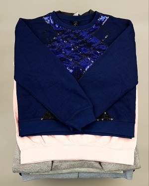 Купить SWEATSHIRT CAN 084#10 кг, ЛОТ №7617 оптом в Черкесске и Карачаево-Черкесской республике