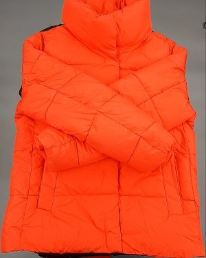 Купить Верхняя одежда AMAZON жен 015#10 кг, ЛОТ №7712 оптом в Черкесске и Карачаево-Черкесской республике