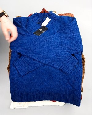 Фотография  198 - Джемпера СТОК CAN 084#7 кг, ЛОТ №7651 оптом в Черкесске и Карачаево-Черкесской республике