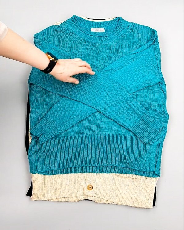 Фотография  776 - Джемпера СТОК CAN 084#7 кг оптом в Черкесске и Карачаево-Черкесской республике