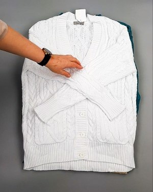 Фотография  907 - Джемпера СТОК CAN 084#7 кг оптом в Черкесске и Карачаево-Черкесской республике