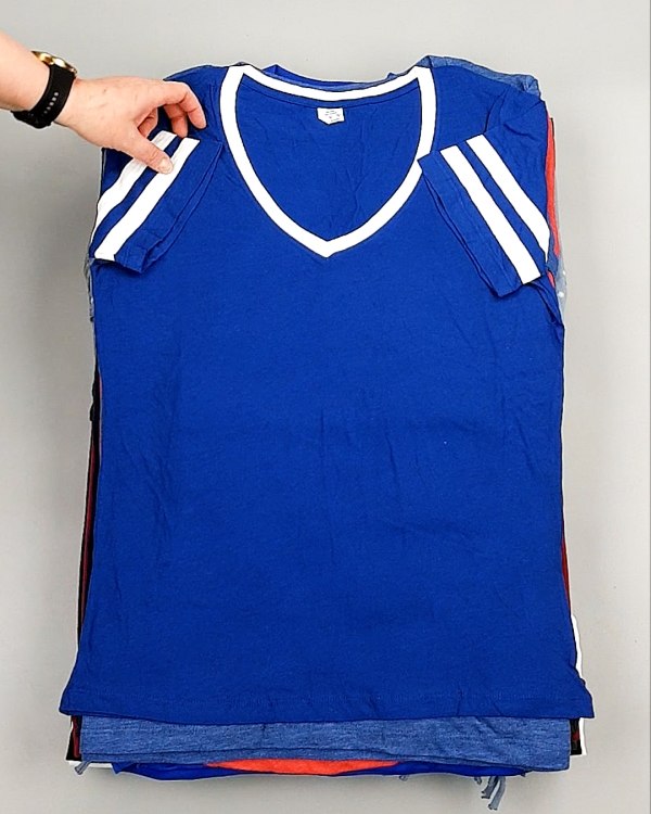 Фотография  769 - Футболки СТОК CAN 084#5 кг, ЛОТ №7839 оптом в Черкесске и Карачаево-Черкесской республике