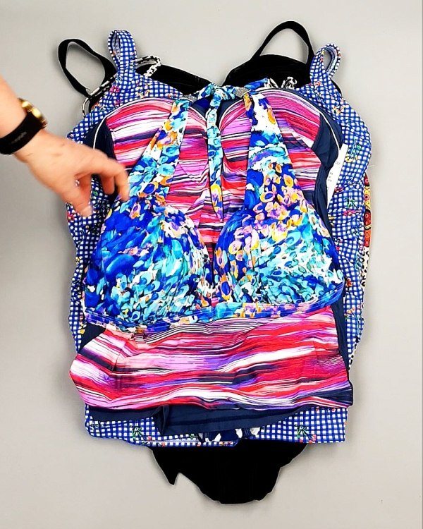 Фотография  696 - Купальники СТОК CAN 124#5 кг, ЛОТ №7688 оптом в Черкесске и Карачаево-Черкесской республике