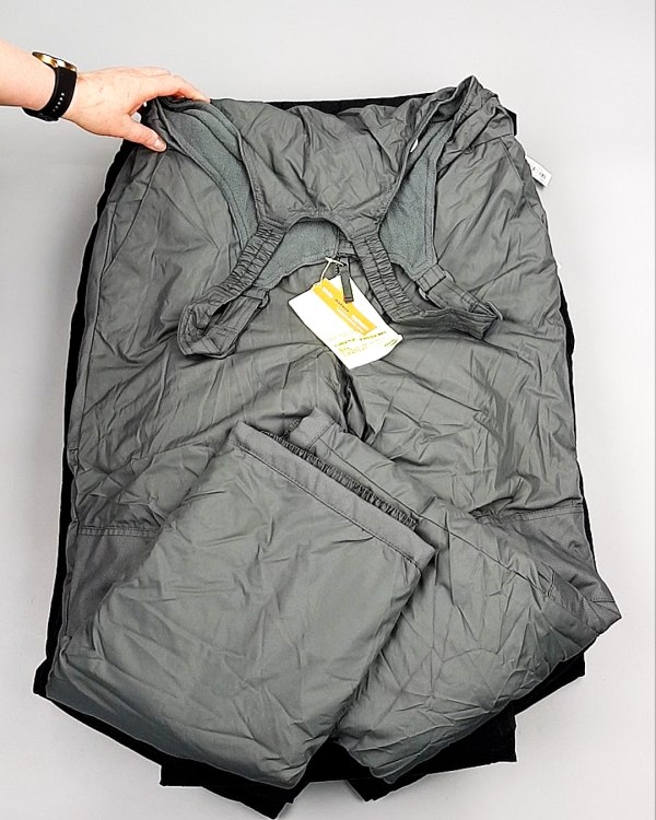 Фотография  917 - Штаны горнолыжные м/ж AMAZON 015#5,45 кг, ЛОТ №7787 оптом в Черкесске и Карачаево-Черкесской республике