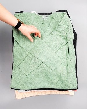 Фотография  972 - Джемпера легкие СТОК CAN 084#7 кг, ЛОТ №7635 оптом в Черкесске и Карачаево-Черкесской республике