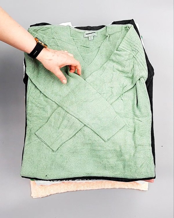 Фотография  789 - Джемпера легкие СТОК CAN 084#7 кг, ЛОТ №7635 оптом в Черкесске и Карачаево-Черкесской республике