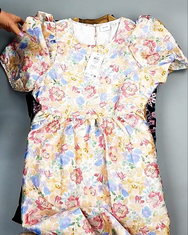 Фотография  137 - Платья VILA Summer 104#5 кг, ЛОТ №7837 оптом в Черкесске и Карачаево-Черкесской республике