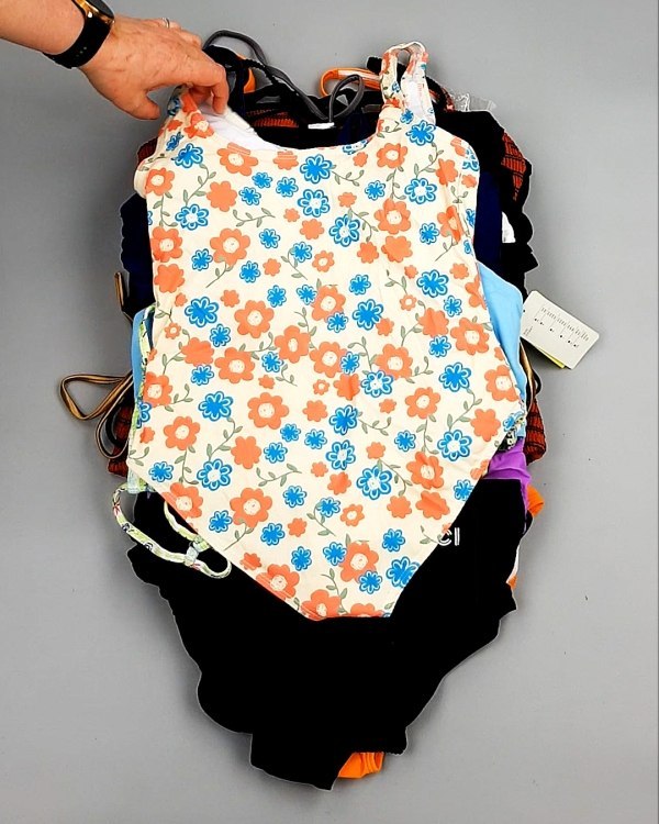 Фотография  525 - Купальники AMAZON жен 015#4 кг, ЛОТ №7796 оптом в Черкесске и Карачаево-Черкесской республике