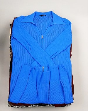 Фотография  749 - Платья СТОК CAN зима 084#7 кг, ЛОТ №7827 оптом в Черкесске и Карачаево-Черкесской республике