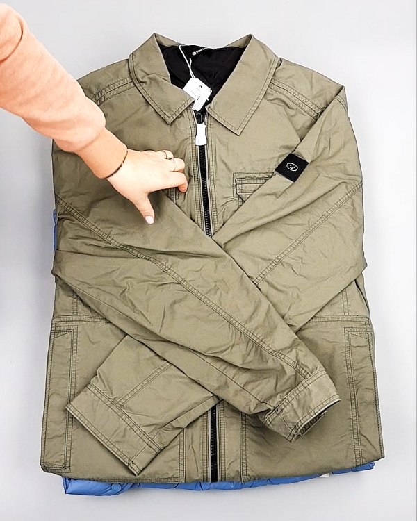 Фотография  641 - Верхняя одежда весна TOM TAILOR 124#7,8 кг, ЛОТ №7581 оптом в Черкесске и Карачаево-Черкесской республике