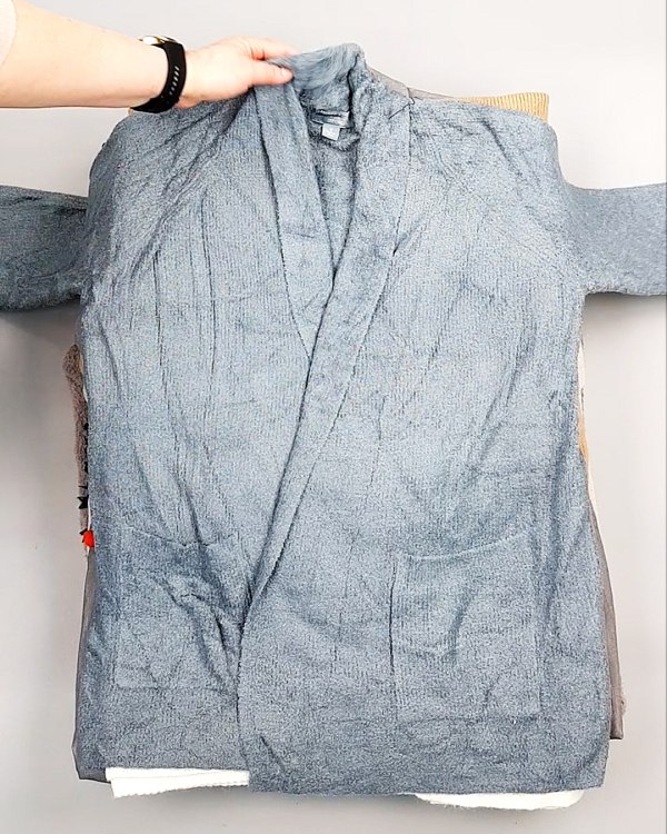 Фотография  739 - Кардиганы СТОК CAN 084#7 кг, ЛОТ №7673 оптом в Черкесске и Карачаево-Черкесской республике