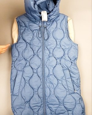 Фотография  519 - Верхняя одежда весна TOM TAILOR 124#7,8 кг, ЛОТ №7581 оптом в Черкесске и Карачаево-Черкесской республике