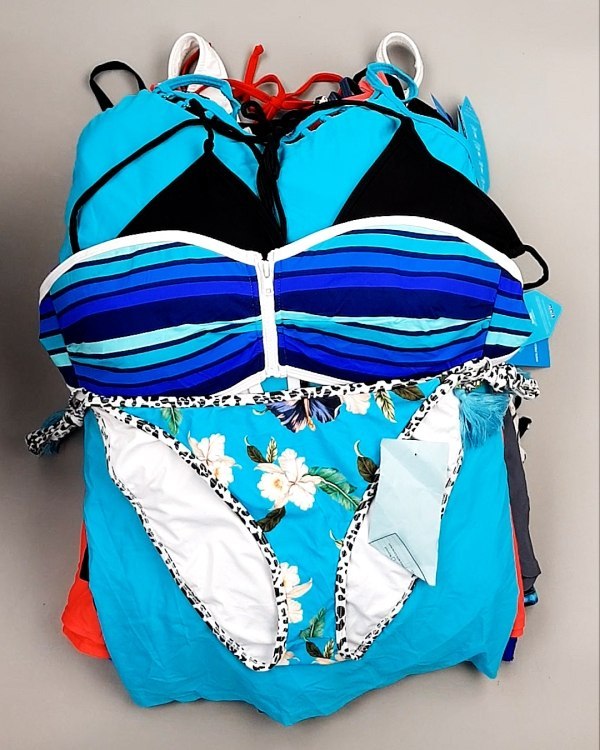 Фотография  301 - Купальники СТОК CAN 124#5 кг, ЛОТ №7690 оптом в Черкесске и Карачаево-Черкесской республике