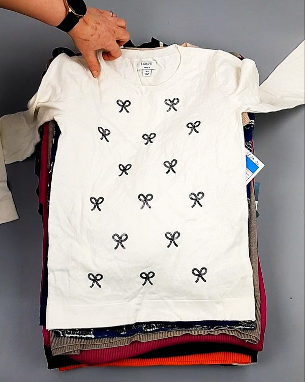 Фотография  427 - Джемпера легкие СТОК CAN 084#7 кг, ЛОТ №7633 оптом в Черкесске и Карачаево-Черкесской республике