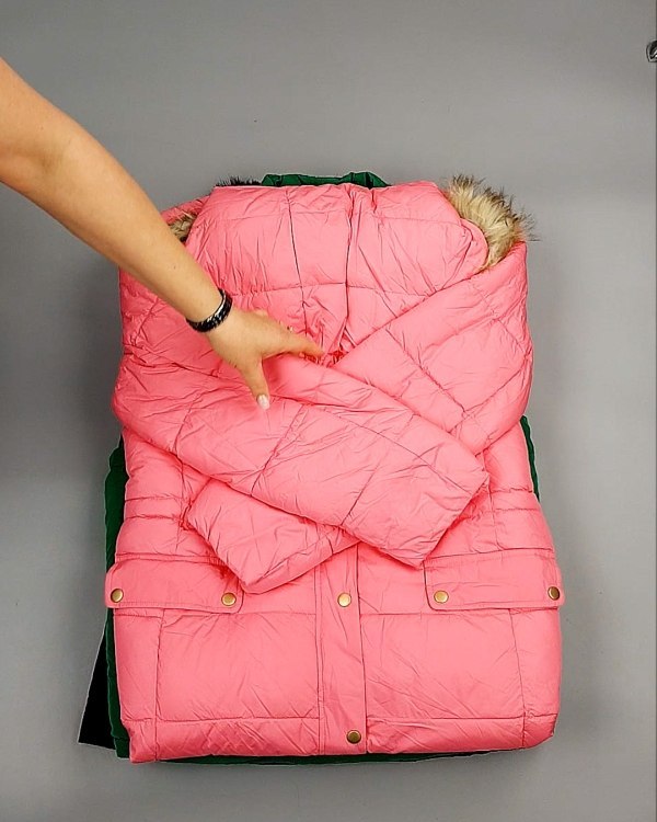 Фотография  916 - Верхняя одежда AMAZON жен 015#10 кг, ЛОТ №7712 оптом в Черкесске и Карачаево-Черкесской республике