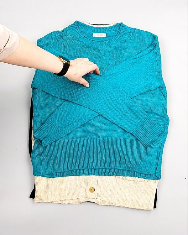 Фотография  933 - Джемпера СТОК CAN 084#7 кг, ЛОТ №7647 оптом в Черкесске и Карачаево-Черкесской республике