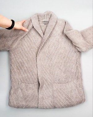 Фотография  492 - Кардиганы СТОК CAN 084#7 кг, ЛОТ №7673 оптом в Черкесске и Карачаево-Черкесской республике