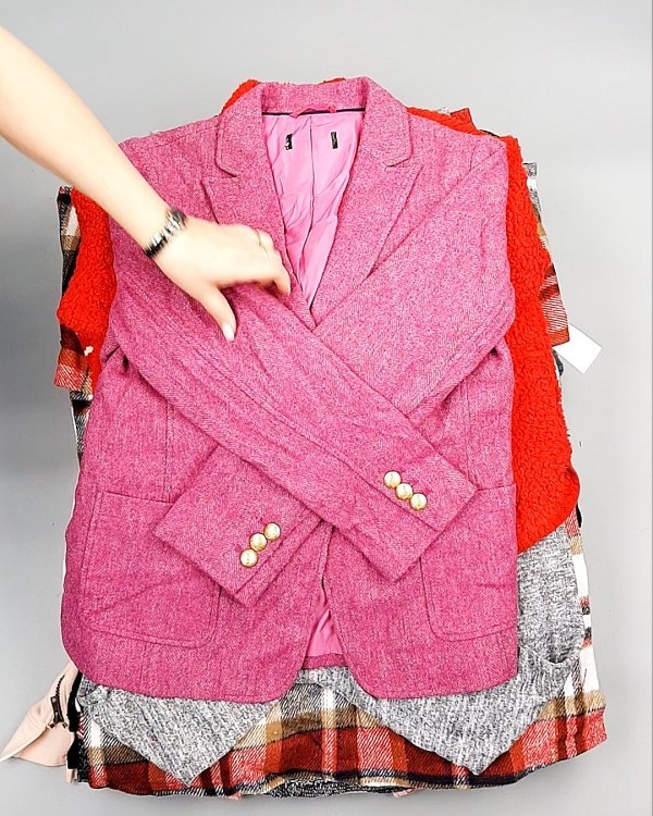 Фотография  240 - AMAZON mix жен весна 015#18 кг, ЛОТ №7718 оптом в Черкесске и Карачаево-Черкесской республике