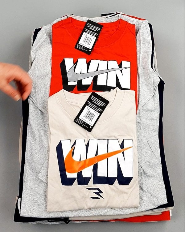 Фотография  933 - Тонковки детские NIKE CAN 084#5 кг, ЛОТ №7969 оптом в Черкесске и Карачаево-Черкесской республике