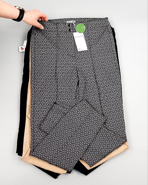 Фотография  510 - Брюки женские лето C&A 025#10 кг оптом в Черкесске и Карачаево-Черкесской республике