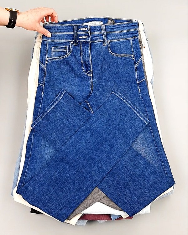 Фотография  324 - Джинсы NEXT Women#10 кг, ЛОТ №8034 оптом в Черкесске и Карачаево-Черкесской республике