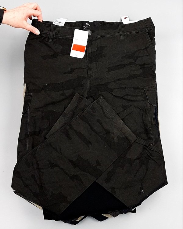 Фотография  675 - Брюки мужские зима C&A 025#10 кг, ЛОТ №7913 оптом в Черкесске и Карачаево-Черкесской республике