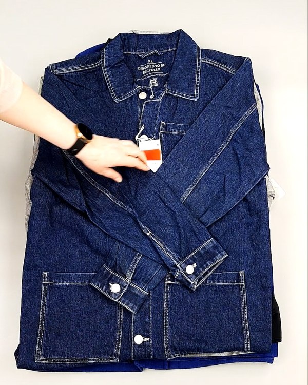 Фотография  424 - Ветровки м/ж C&A 025#10 кг, ЛОТ №7865 оптом в Черкесске и Карачаево-Черкесской республике