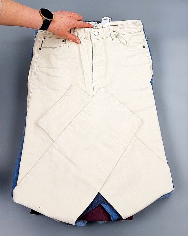 Фотография  233 - Джинсы NEXT Women#10 кг, ЛОТ №8034 оптом в Черкесске и Карачаево-Черкесской республике