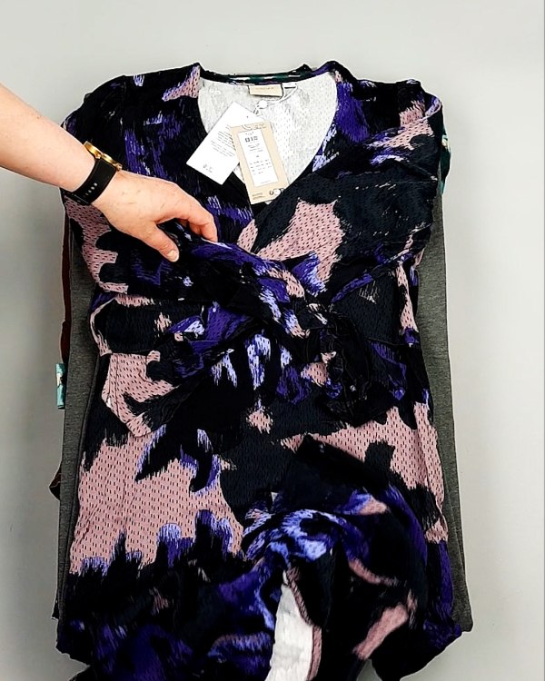 Фотография  641 - Платья Bestseller+DK Summer 035#5 кг, ЛОТ №8058 оптом в Черкесске и Карачаево-Черкесской республике