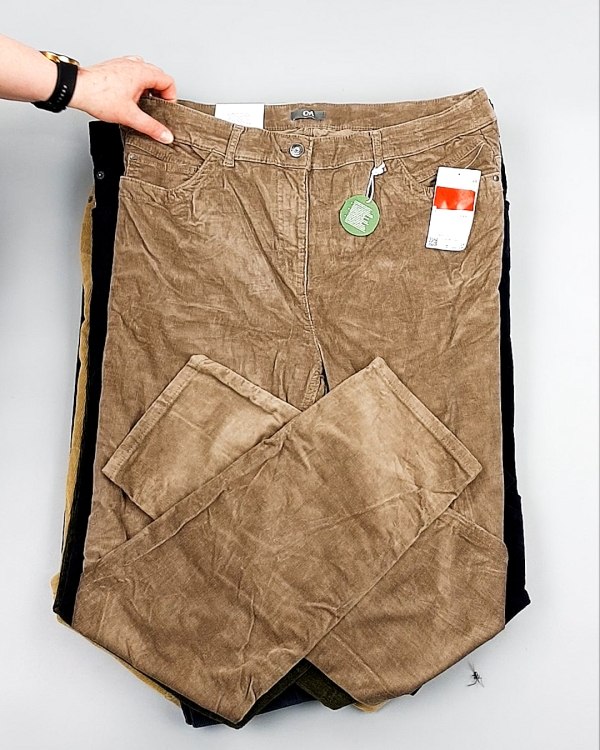 Фотография  882 - Брюки вельветовые м/ж C&A 025#10 кг, ЛОТ №7902 оптом в Черкесске и Карачаево-Черкесской республике