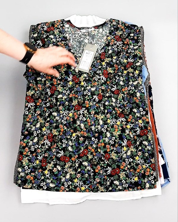 Фотография  450 - Блузки Bestseller 44#5 кг, ЛОТ №8026 оптом в Черкесске и Карачаево-Черкесской республике