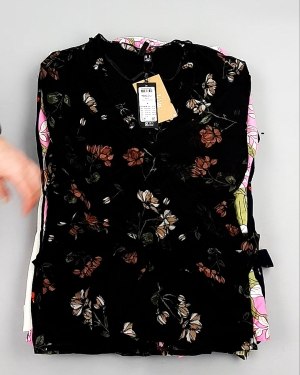 Фотография  175 - Блузки Bestseller 44#5 кг оптом в Черкесске и Карачаево-Черкесской республике