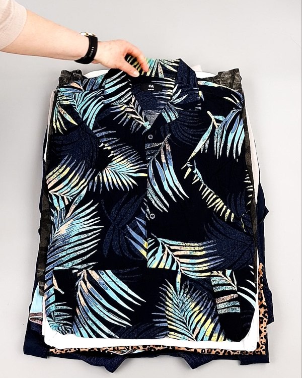 Фотография  888 - C&A Summer mix 022024#15 кг, ЛОТ №7919 оптом в Черкесске и Карачаево-Черкесской республике