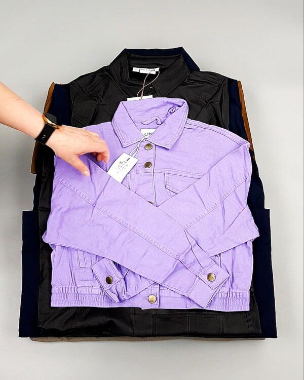 Фотография  935 - Ветровки Bestseller+DK 035#10 кг оптом в Черкесске и Карачаево-Черкесской республике