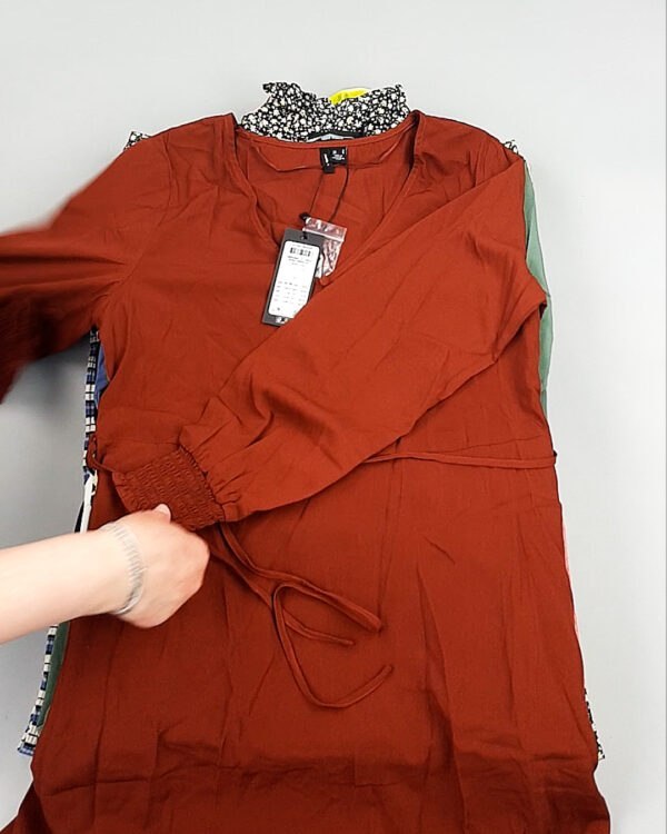 Фотография  587 - Платья Bestseller 44#5 кг, ЛОТ №8319 оптом в Черкесске и Карачаево-Черкесской республике