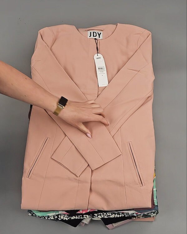 Фотография  864 - JDY Summer mix 045#15 кг, ЛОТ №8424 оптом в Черкесске и Карачаево-Черкесской республике