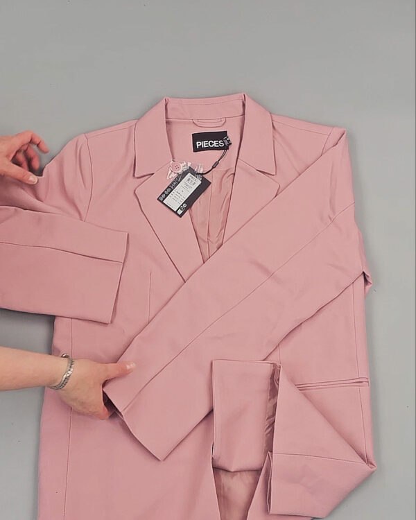 Фотография  547 - PIECES Summer mix 045#15 кг, ЛОТ №8421 оптом в Черкесске и Карачаево-Черкесской республике