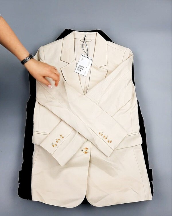 Фотография  625 - OTHER STORIES mix 06 B 035#15 кг, ЛОТ №8191 оптом в Черкесске и Карачаево-Черкесской республике