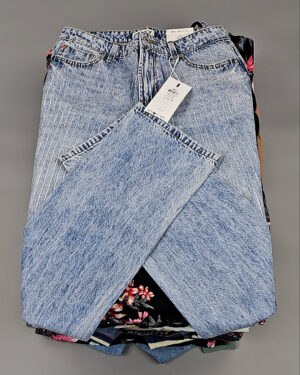 Купить ONLY Summer mix 045#15 кг, ЛОТ №8455 оптом в Черкесске и Карачаево-Черкесской республике