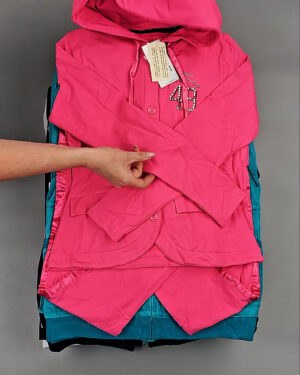 Купить Спортивные костюмы  AD83#10 шт, ЛОТ №8639 оптом в Черкесске и Карачаево-Черкесской республике