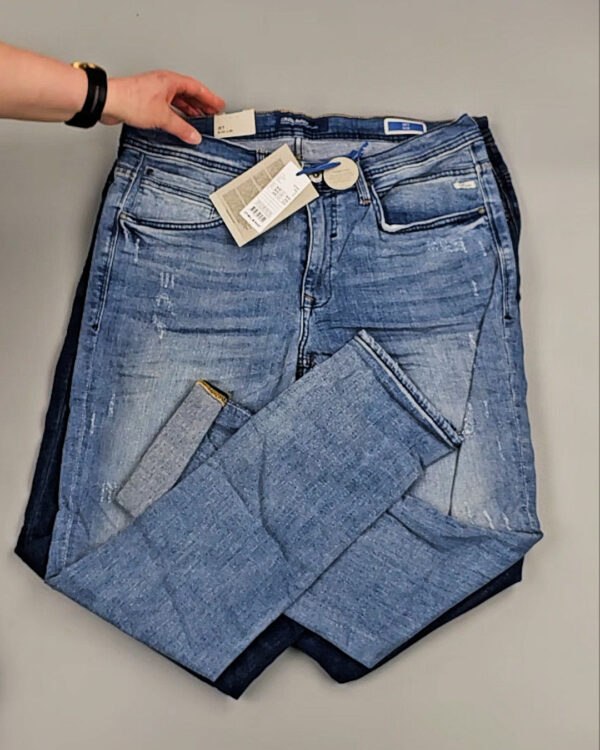 Фотография  956 - Джинсы BLEND HE 045#5 кг, ЛОТ №8685 оптом в Черкесске и Карачаево-Черкесской республике